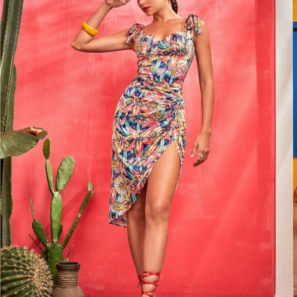 Frida Kohla satin floral cocktail dress